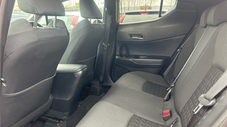 Toyota C-HR 1.8 Hybrid Design 5dr CVT Hybrid Hatchback